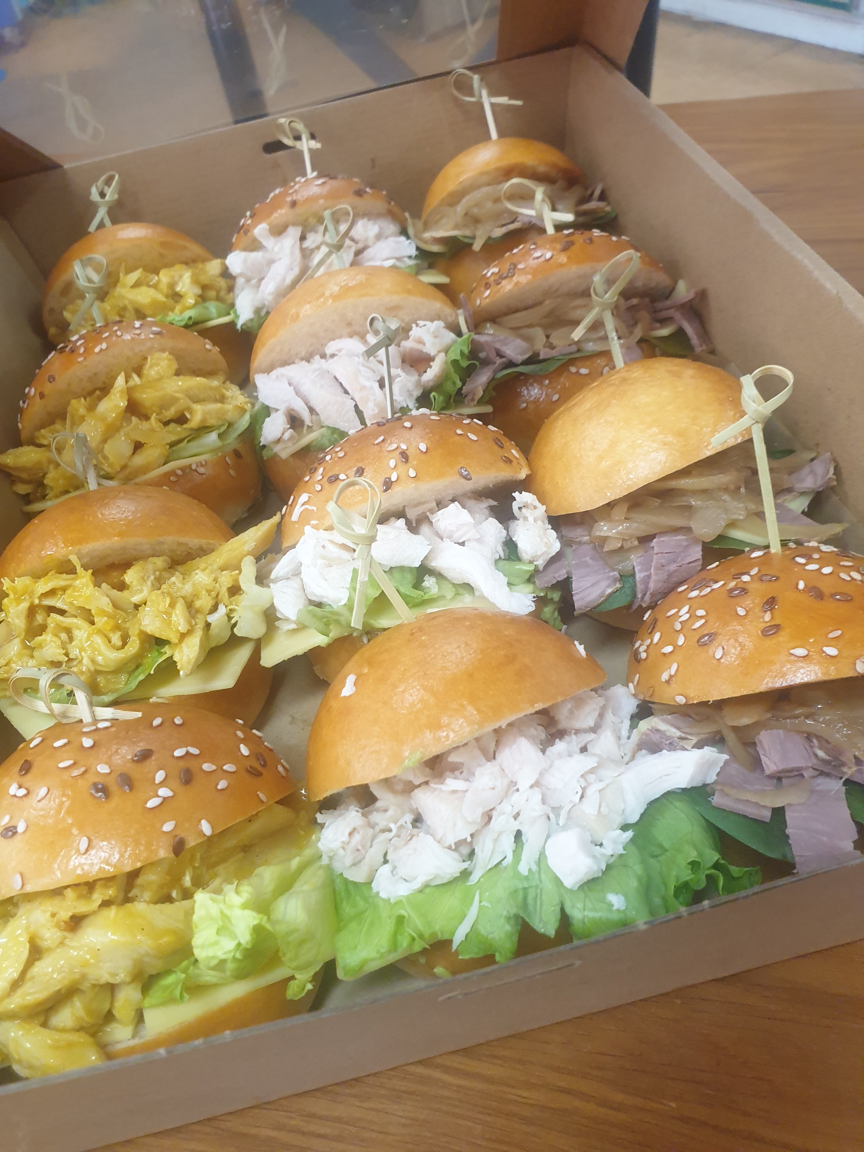 sliders-catering-box